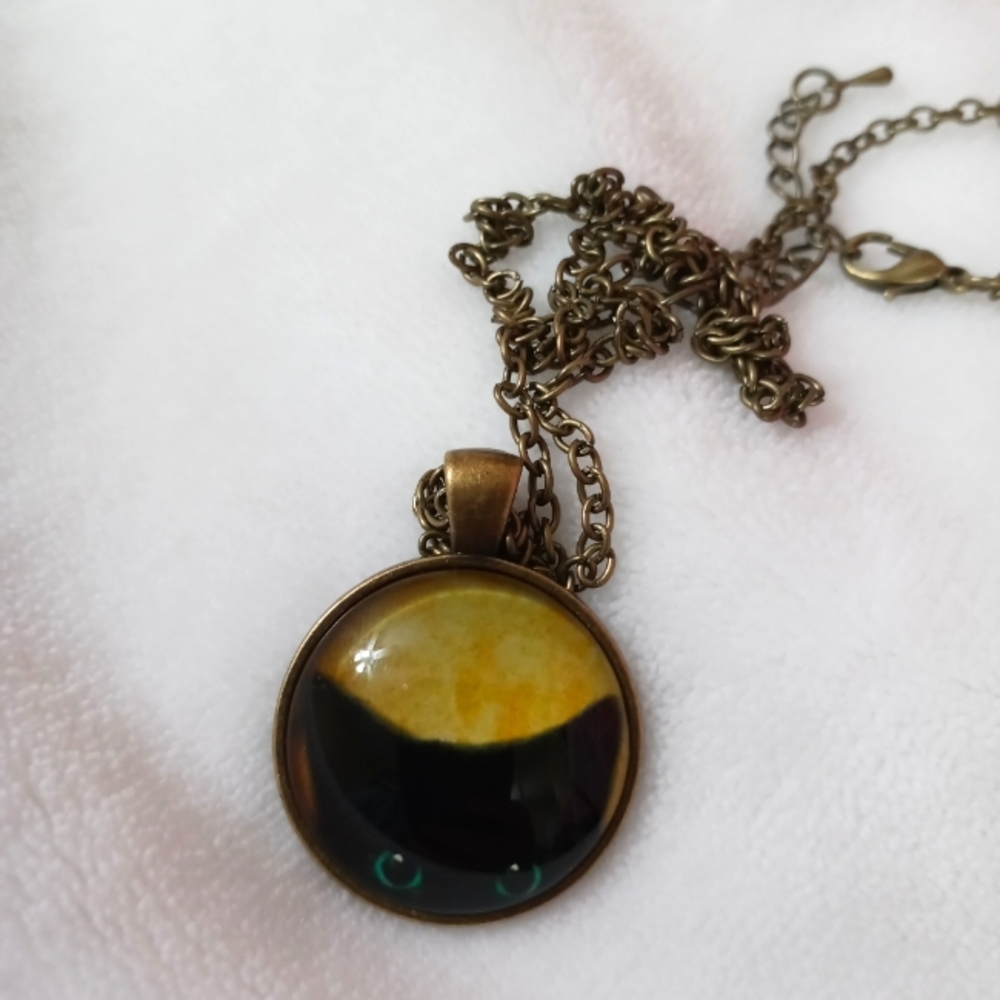 Cat necklace pendant
